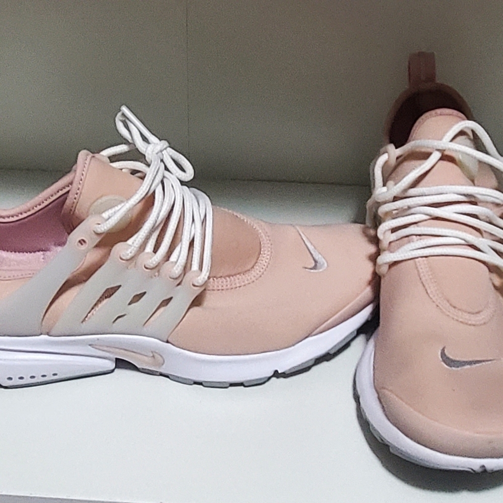 SOLD!!! Nike Women's Blush and Cream Athletic Shoes